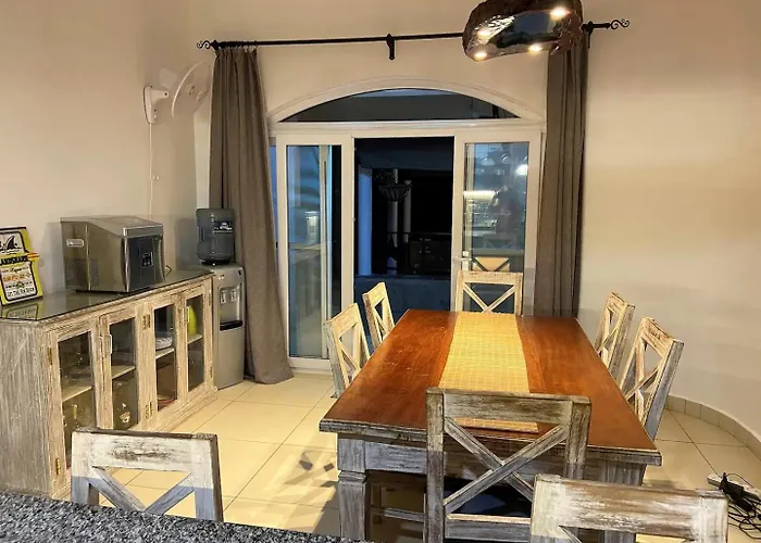 Barracuda House